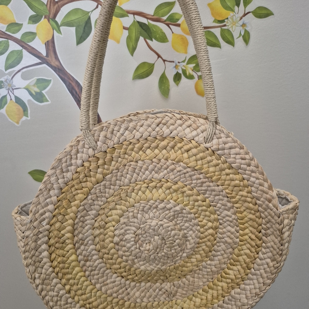 Straw Purse - Picture 6 of 6